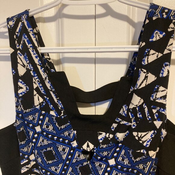 #145 NWOT BCBG Maxazria Black, Blue, Cream Sleeveless Dress, Size Medium - Picture 2 of 7